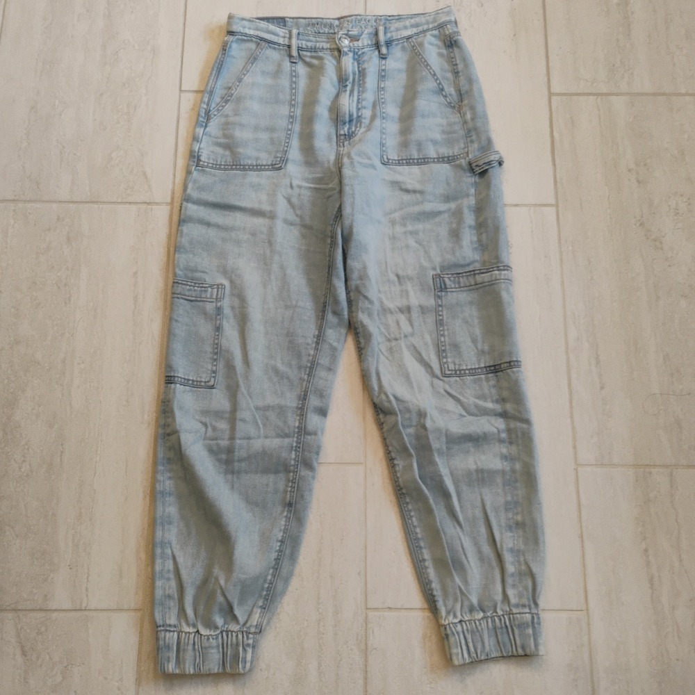 American Eagle Cargo Jogger Jeans Womens Size 8 Light Wash Denim Baggy Y2K